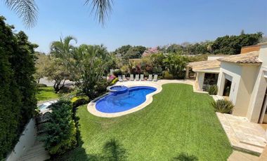 CASA EN VENTA EN LAS QUINTAS