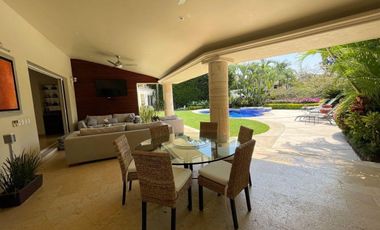 CASA EN VENTA EN LAS QUINTAS