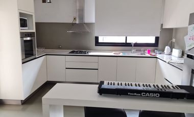 Casa terreno 1.000 m2