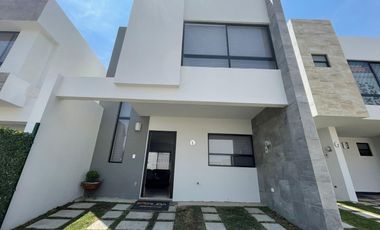 Casa en VENTA P. Santorini L. de Angelópolis Cholula Puebla.