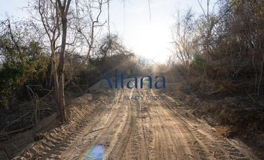 TERRENO EN VENTA BAHIAS DE HUATULCO (CERCA DEL AEROPUERTO DE HUATULCO)