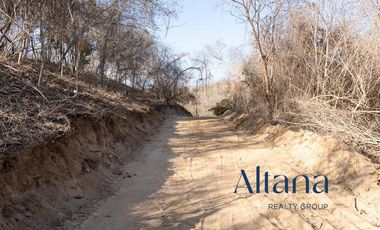 TERRENO EN VENTA BAHIAS DE HUATULCO (CERCA DEL AEROPUERTO DE HUATULCO)