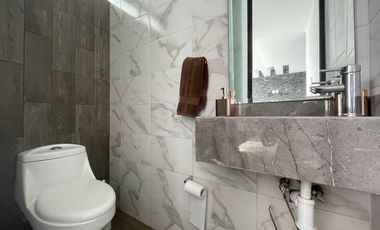 TAI TAI, Casa en VENTA y RENTA AMUEBLADA con alberca, roof garden, sala de TV y cuarto de servicio