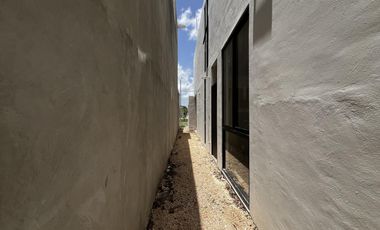 Casa en Venta en Mérida, Privada al Norte, con recámara en planta baja