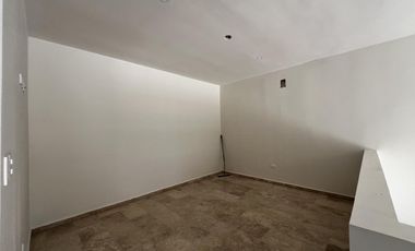 Casa en Venta en Mérida, Privada al Norte, con recámara en planta baja
