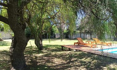 CASA QUINTA SOBRE 7 LOTES