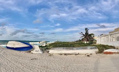 Casa en  venta frente al mar en Progreso 3 casas en 1 terreno