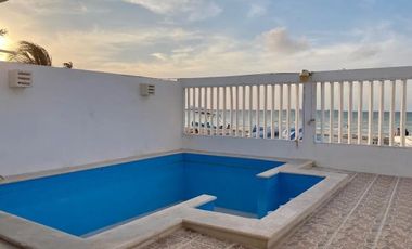 Casa en  venta frente al mar en Progreso 3 casas en 1 terreno