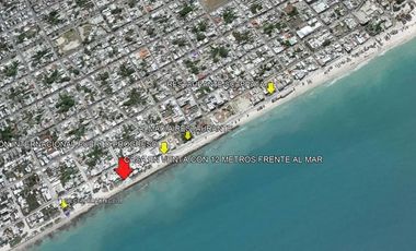 Casa en  venta frente al mar en Progreso 3 casas en 1 terreno