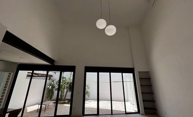 Casa en Venta con Acabados de Mármol en Playa del Carmen