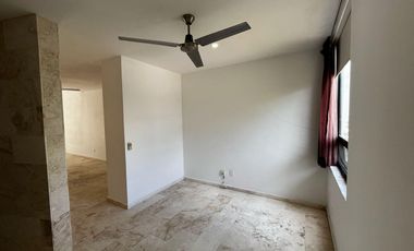 Casa en Venta con Acabados de Mármol en Playa del Carmen