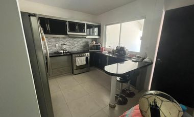 LAS PALMAS, Casa en VENTA con terraza con jacuzzi, salon de fiestas en roof garden y cuarto de servicio