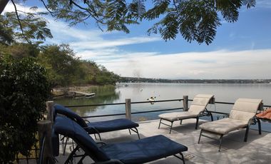 Casa en Pueblo Tequesquitengo