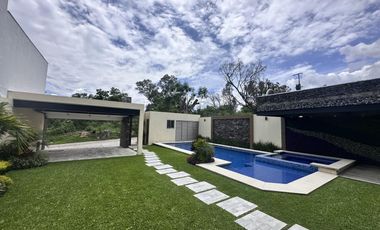 CASA EN LOMAS DE VISTA HERMOSA