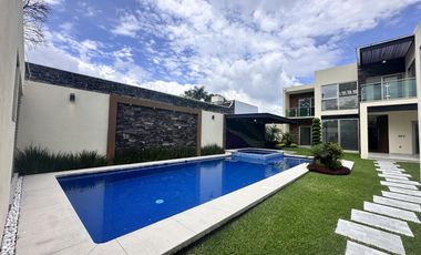 CASA EN LOMAS DE VISTA HERMOSA