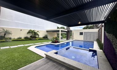 CASA EN LOMAS DE VISTA HERMOSA