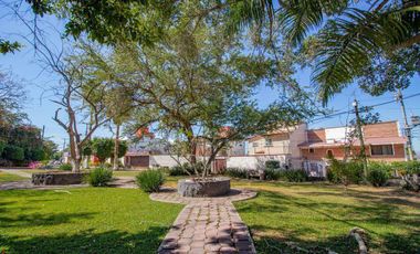 CASA EN  FRACCIONAMIENTO BURGOS