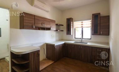 EXCELENTE RESIDENCIA EN VENTA TIPO HACIENDA UBICADA EN PRADERAS DEL MAYAB