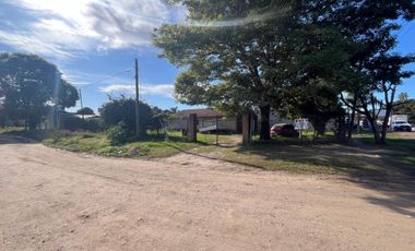 Â¡Atencion Inversores! Gran fraccion con frente a tres calles