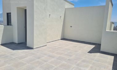 Casa en García, zona de Dominio Cumbres