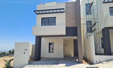 Casa en García, zona de Dominio Cumbres