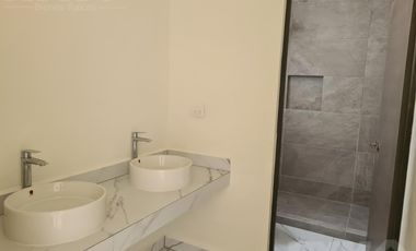 Casa en García, zona de Dominio Cumbres