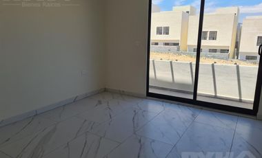 Casa en García, zona de Dominio Cumbres