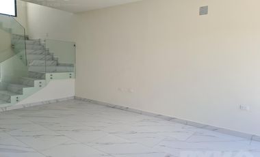 Casa en García, zona de Dominio Cumbres