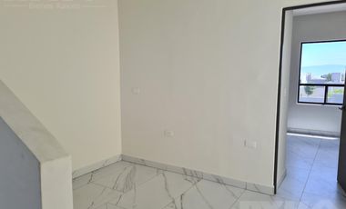 Casa en García, zona de Dominio Cumbres