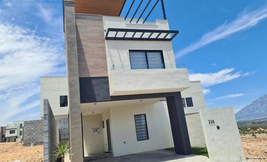 Casa en García, zona de Dominio Cumbres