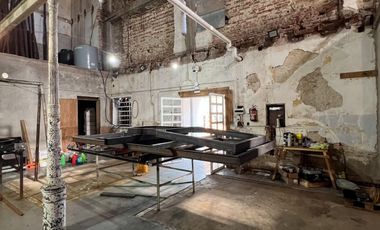 EN VENTA GALPON - EXCELENTE UBICACION