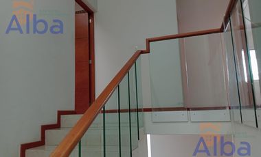 CASA EN VENTA EN LA QUERENCIA 304