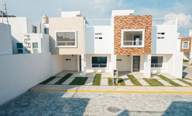 Casa en VENTA Reforma Nuevo León Cuautlancingo Puebla.