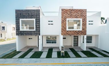 Casa en VENTA Reforma Nuevo León Cuautlancingo Puebla.