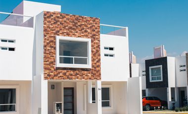 Casa en VENTA Reforma Nuevo León Cuautlancingo Puebla.