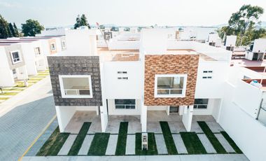 Casa en VENTA Reforma Nuevo León Cuautlancingo Puebla.