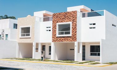 Casa en VENTA Reforma Nuevo León Cuautlancingo Puebla.