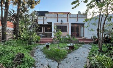 CASA en venta 5 ambientes san justo