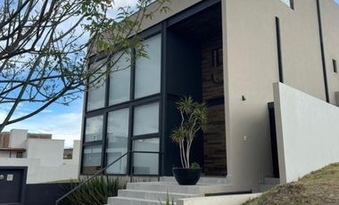 CASA EN VENTA EN PARQUE MALTA, LOMAS DE ANGELÓPOLIS, PUEBLA