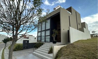 CASA EN VENTA EN PARQUE MALTA, LOMAS DE ANGELÓPOLIS, PUEBLA