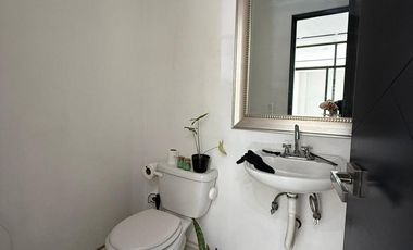 Edificio Comercial en Unidad Habitacional Civac