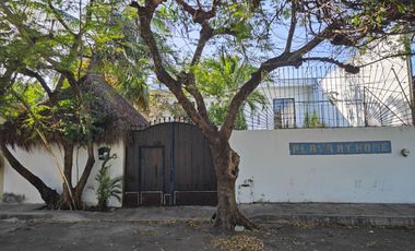 CASA EN VENTA 5 RECÁMARAS 314 M2 EN PLAYA DEL CARMEN CON PISCINA