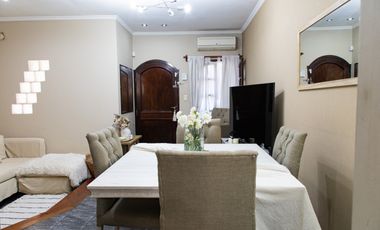 VENTA CASA 3 AMBIENTES GRAND BOURG