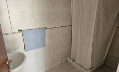 En venta monoambiente , zona centro , dos patios , cocina separada !
