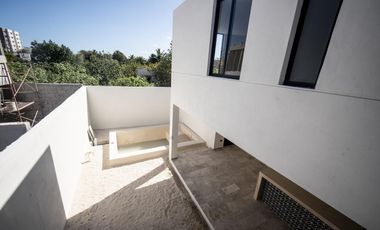 Casa en venta a 100 metros del mar en Chicxulub