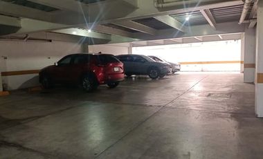 Edificio Comercial sobre Av. del Las Ámericas, Aguascalientes