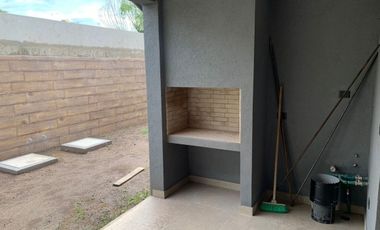 ALQUILER EXCLUSIVOS triplex en DON TORCUATO