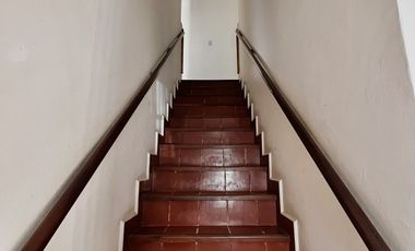 Chalet apto uso profesional - Alem