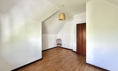 Chalet apto uso profesional - Alem