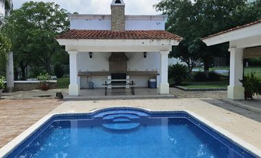 HERMOSA QUINTA EN LAS MARGARITAS SANTIAGO NUEVO LEON ENTRE EL CERCADO Y ALLENDE